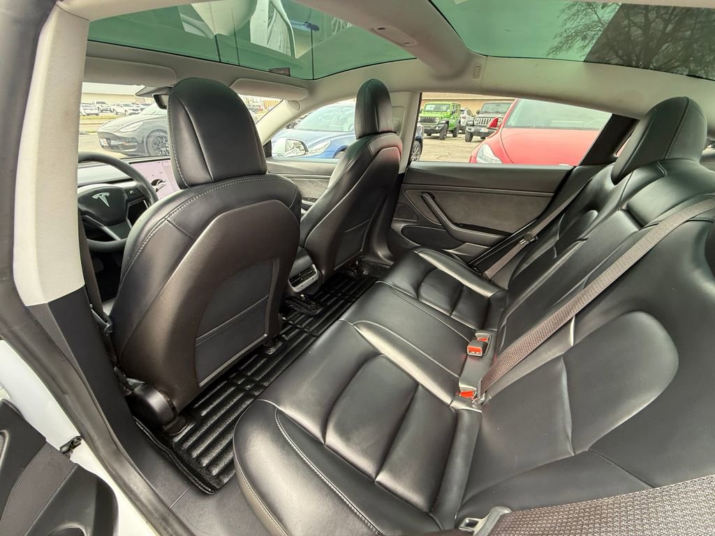 Used 2020 Tesla Model 3 Standard Range image 26