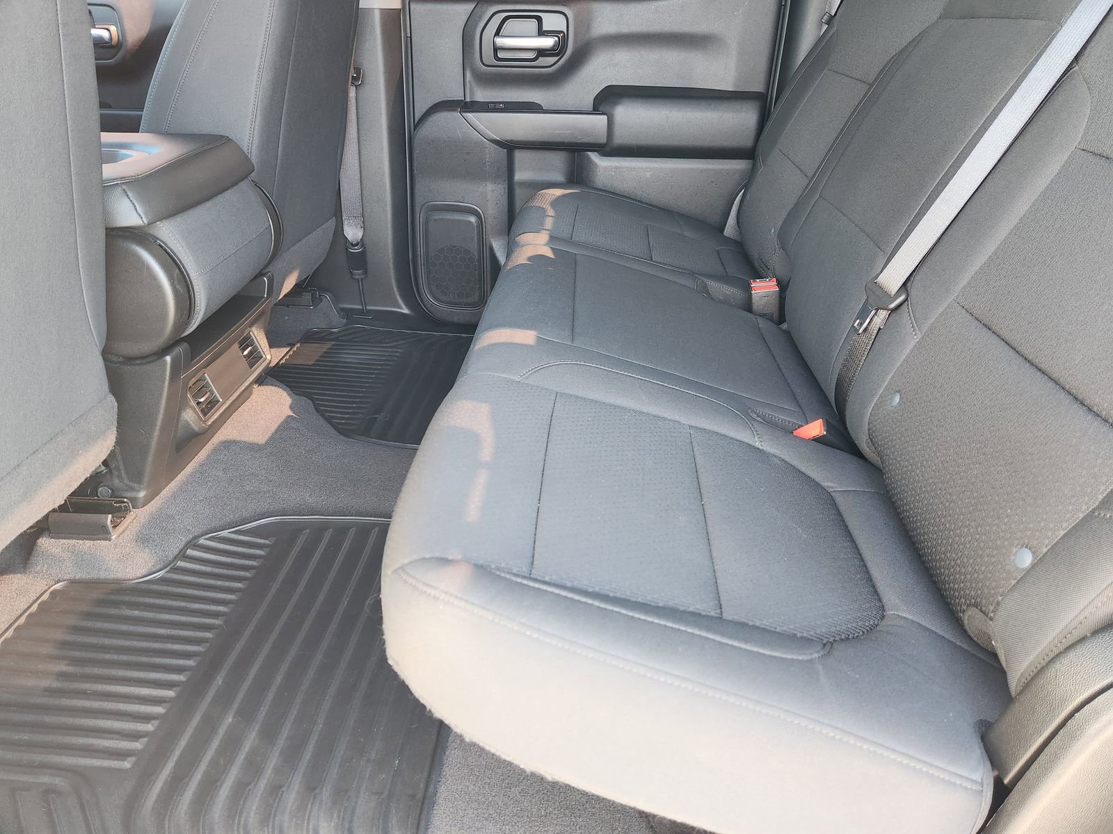 Used 2020 Chevrolet Silverado 1500 Custom w/ Custom Value Package image 34