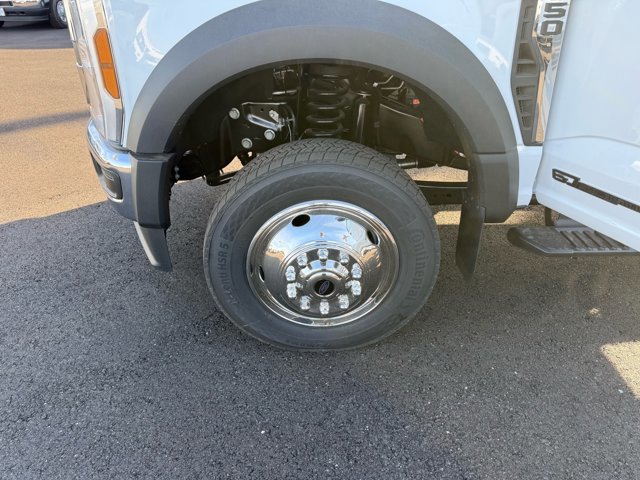 New 2026 Ford F550 4x4 Crew Cab image 16