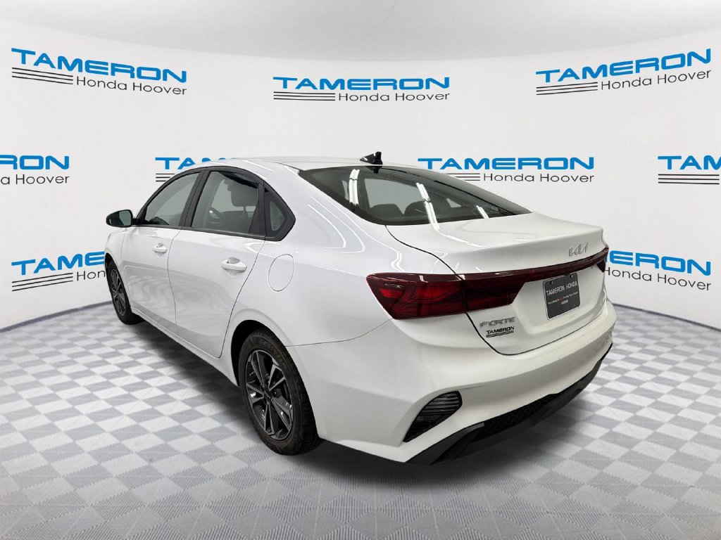 Used 2024 Kia Forte LXS FWD image 3