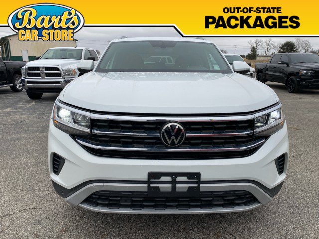 Used 2020 Volkswagen Atlas Cross Sport SE w/ Panoramic Sunroof Package FWD image 2