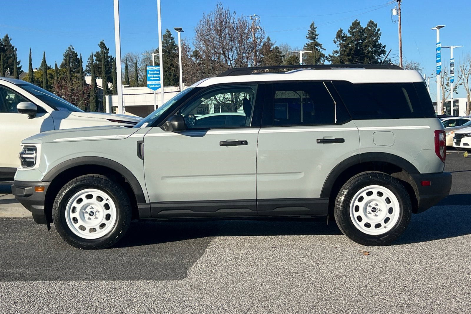 Used 2023 Ford Bronco Sport Heritage image 2
