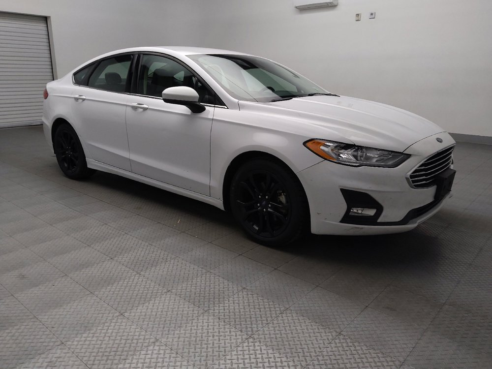 Used 2020 Ford Fusion SE w/ Equipment Group 151A FWD image 13