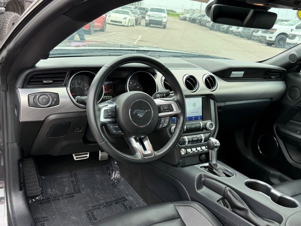 Used 2022 Ford Mustang Premium RWD image 4