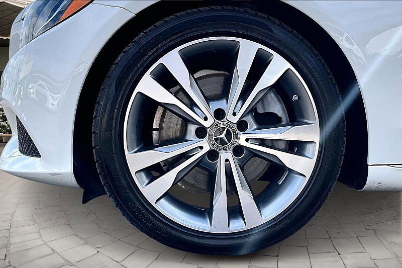 Used 2018 Mercedes-Benz C 300 Sedan w/ Premium Package image 8