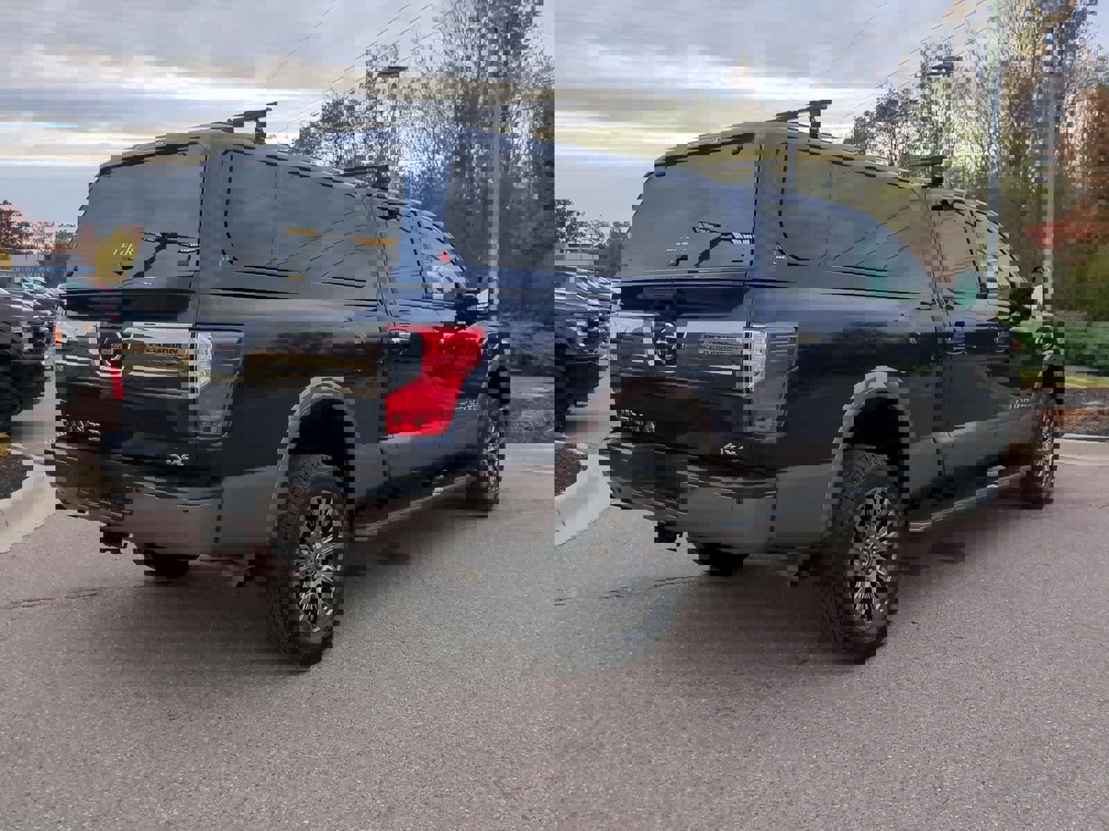 Used 2018 Nissan Titan Platinum Reserve w/ Platinum Utility Package image 8