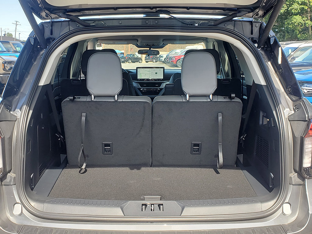 New 2026 Ford Explorer Active w/ Active Comfort Package AWD/4WD image 9