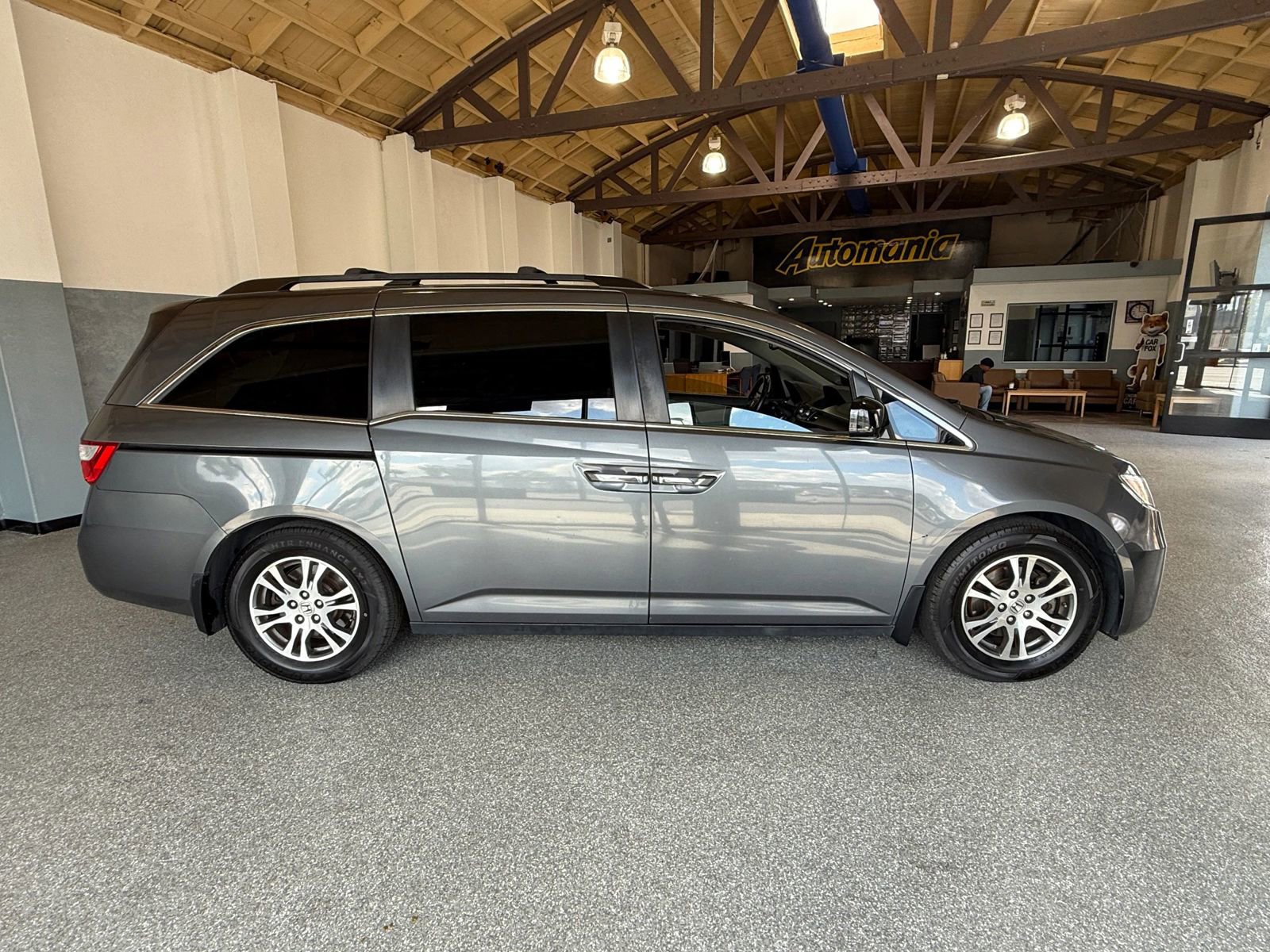 Used 2011 Honda Odyssey EX-L image 8