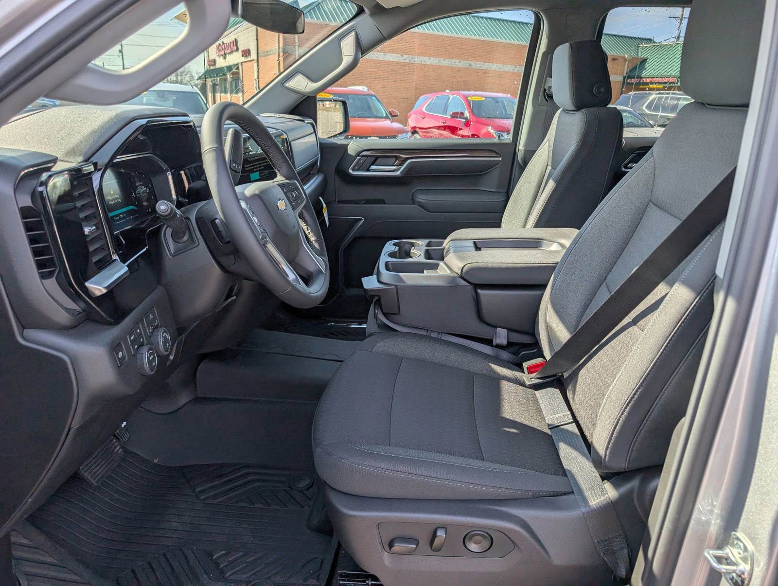 New 2026 Chevrolet Silverado 1500 LT w/ Z71 Off-Road Package image 11