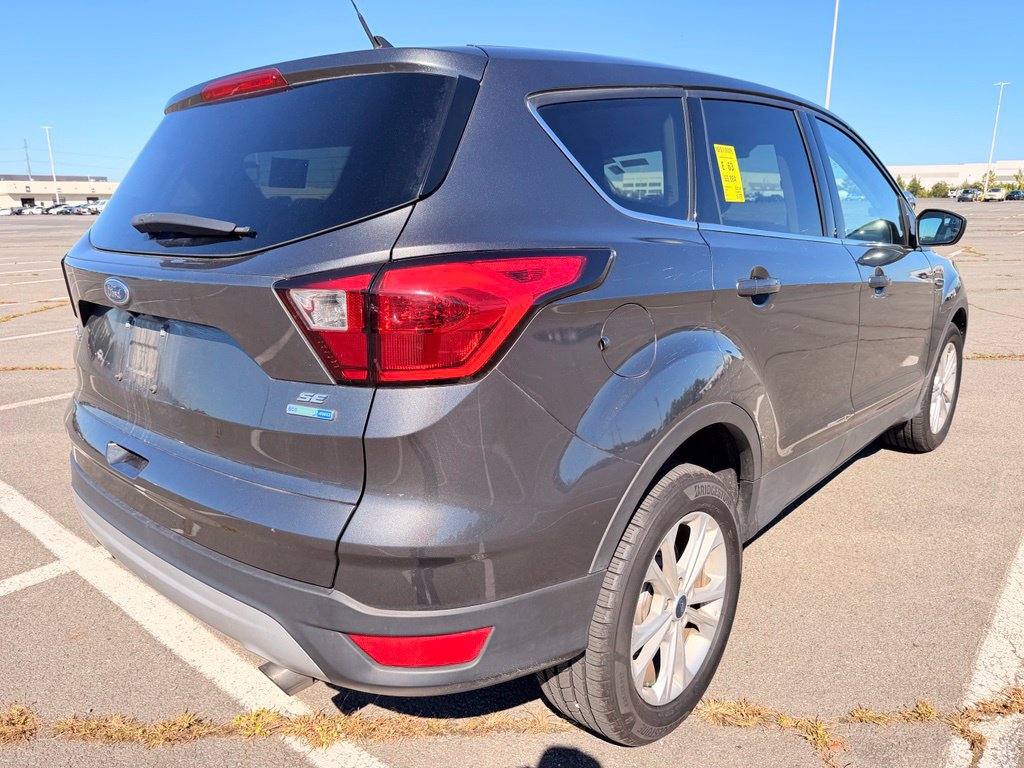 Used 2019 Ford Escape SE AWD/4WD image 3