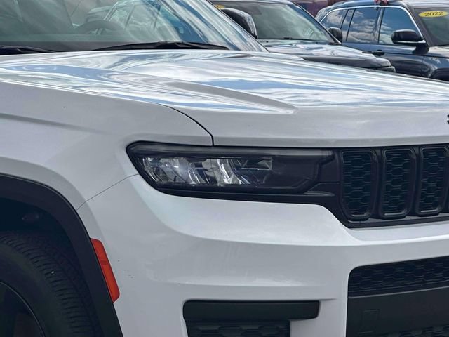 Used 2023 Jeep Grand Cherokee L Laredo AWD/4WD image 8