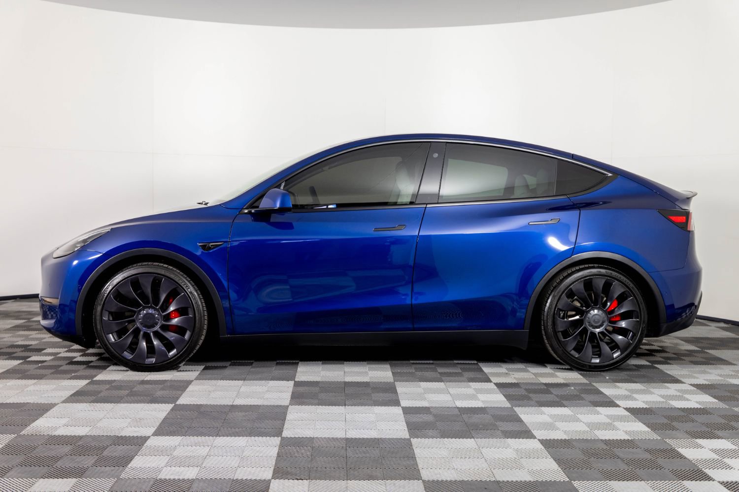 Used 2022 Tesla Model Y Performance AWD/4WD image 3