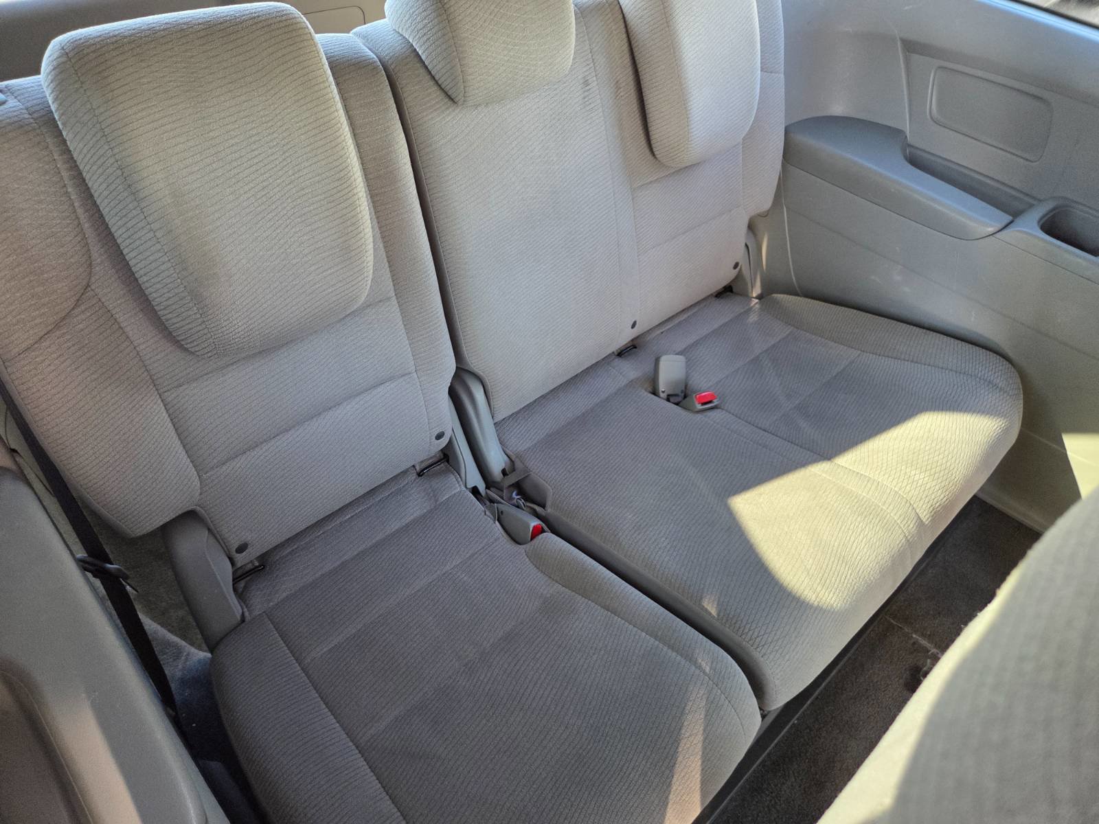 Used 2012 Honda Odyssey LX image 12