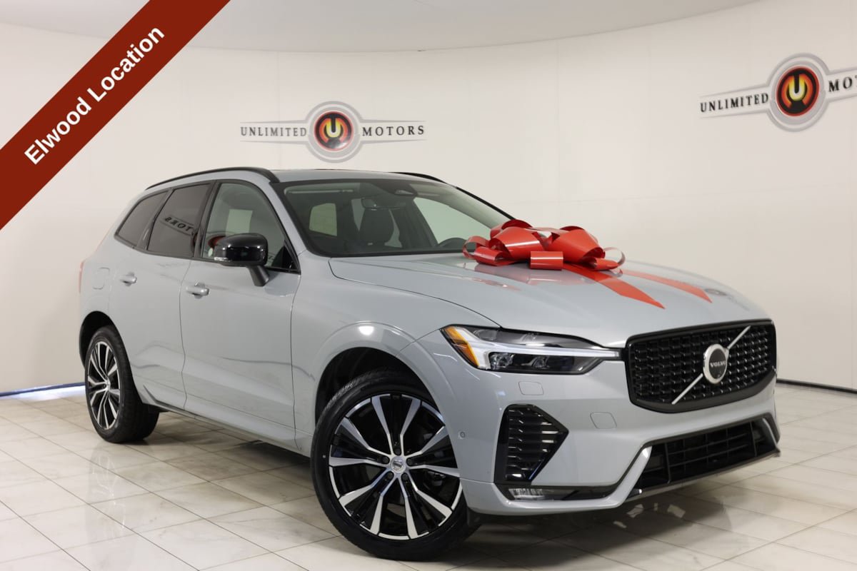 Used 2025 Volvo XC60 B5 Plus AWD/4WD image 1