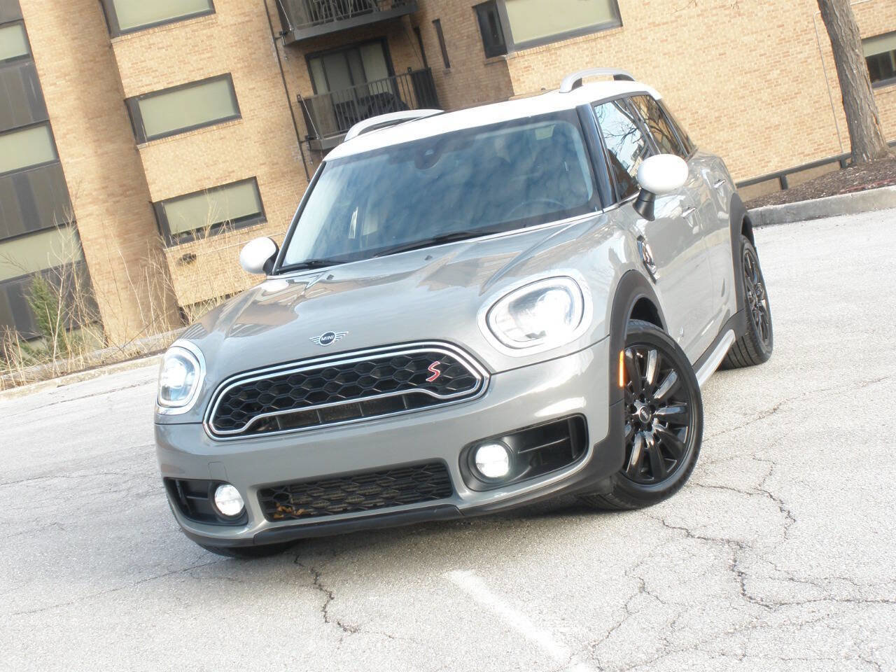 Used 2019 MINI Cooper Countryman S w/ Storage Package image 7