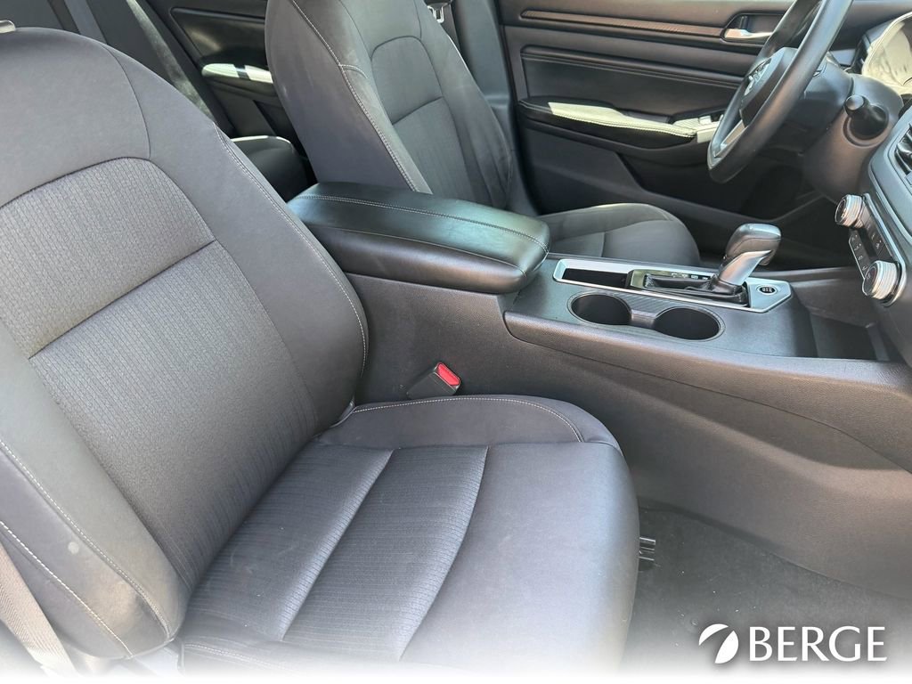 Used 2019 Nissan Altima 2.5 S FWD image 12