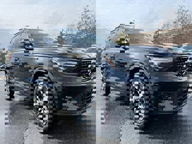 Certified 2023 Volvo XC40 B5 Plus w/ Driver Assist Package