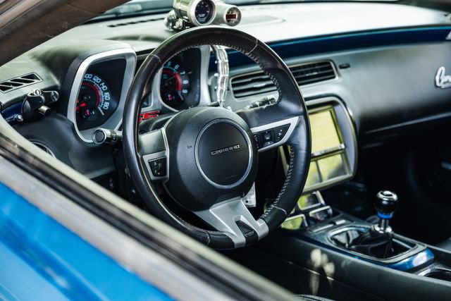 Used 2010 Chevrolet Camaro SS w/ RS Package RWD image 6