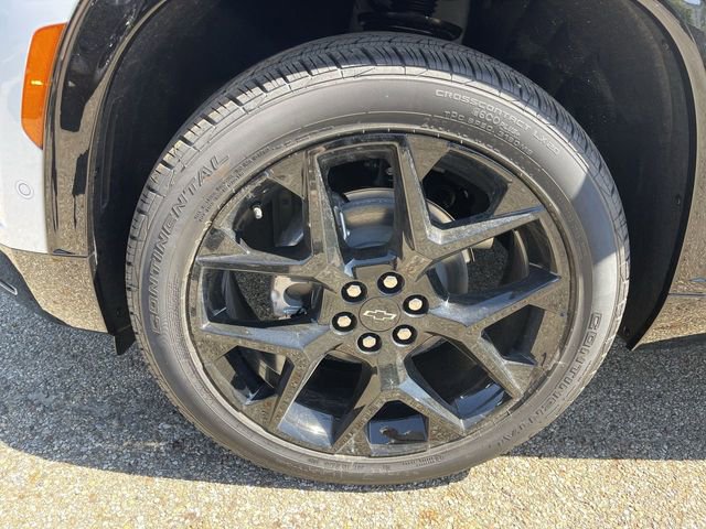 New 2026 Chevrolet Traverse RS w/ LPO, Floor Liner Package AWD/4WD image 10