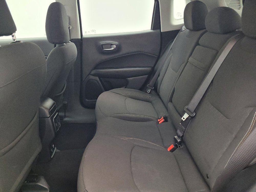 Used 2019 Jeep Compass Sport image 18