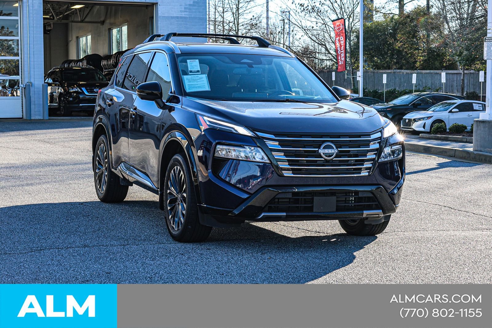 Used 2025 Nissan Rogue Platinum FWD image 6