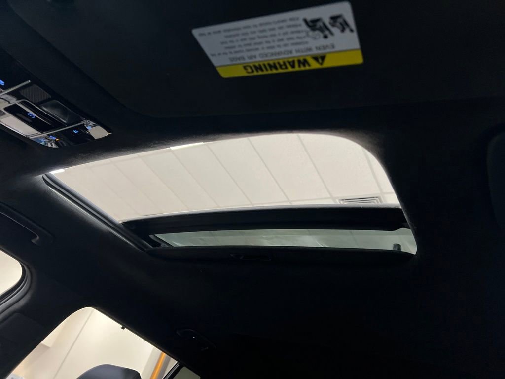 Used 2024 Hyundai Santa Fe Calligraphy image 23