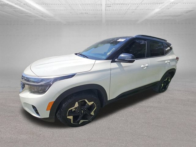 Used 2025 Kia Seltos S FWD image 2