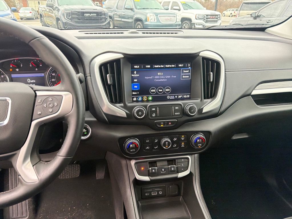 Used 2023 GMC Terrain SLT w/ Elevation Edition image 19
