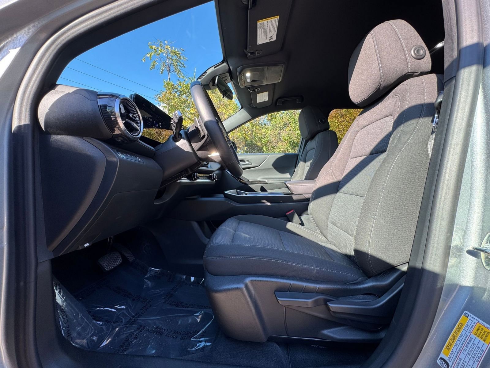 Used 2025 Chevrolet Equinox LT image 27