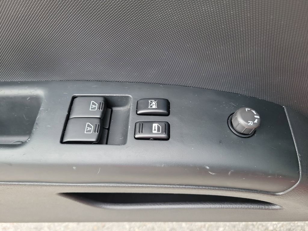 Used 2005 Nissan 350Z Grand Touring image 25