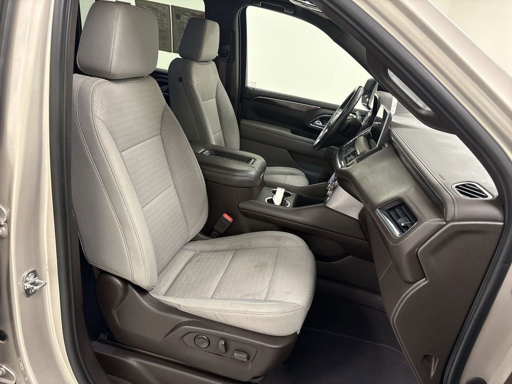 Used 2023 GMC Yukon XL SLE w/ Gmc Pro Safety Plus Package RWD image 29