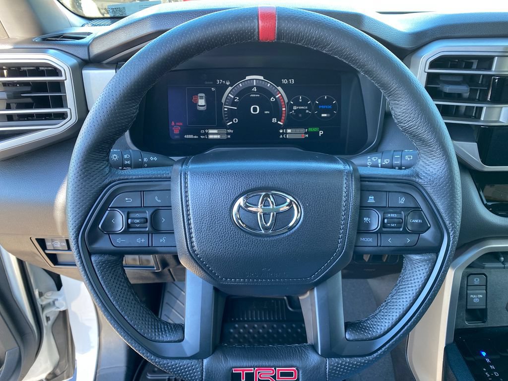 Used 2025 Toyota Sequoia 4WD image 15