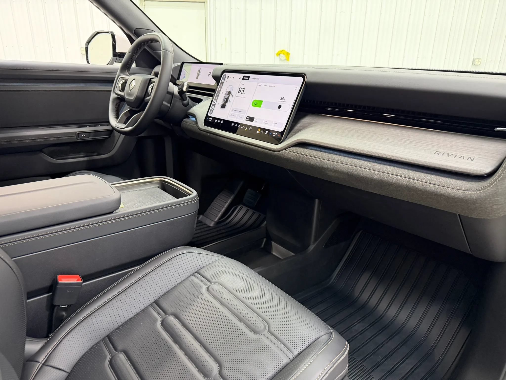 Used 2027 Rivian R2 Performance AWD/4WD image 14