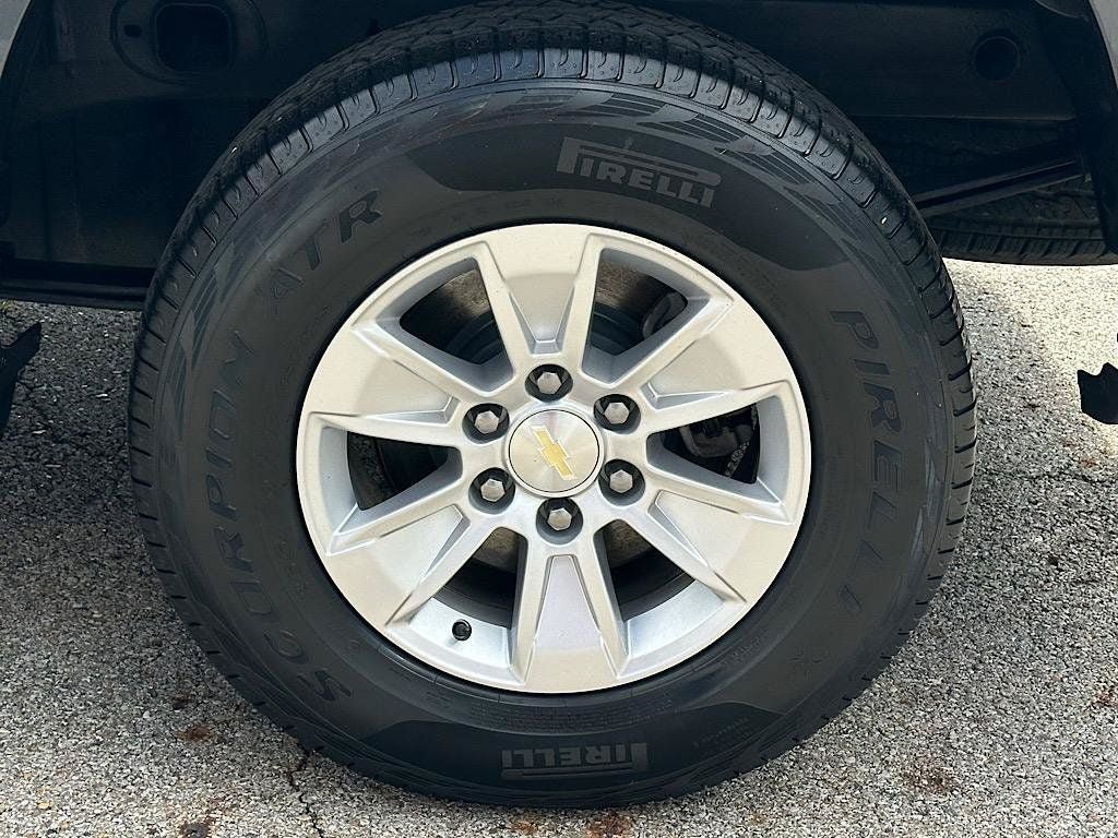 Used 2021 Chevrolet Silverado 1500 LT AWD/4WD image 29