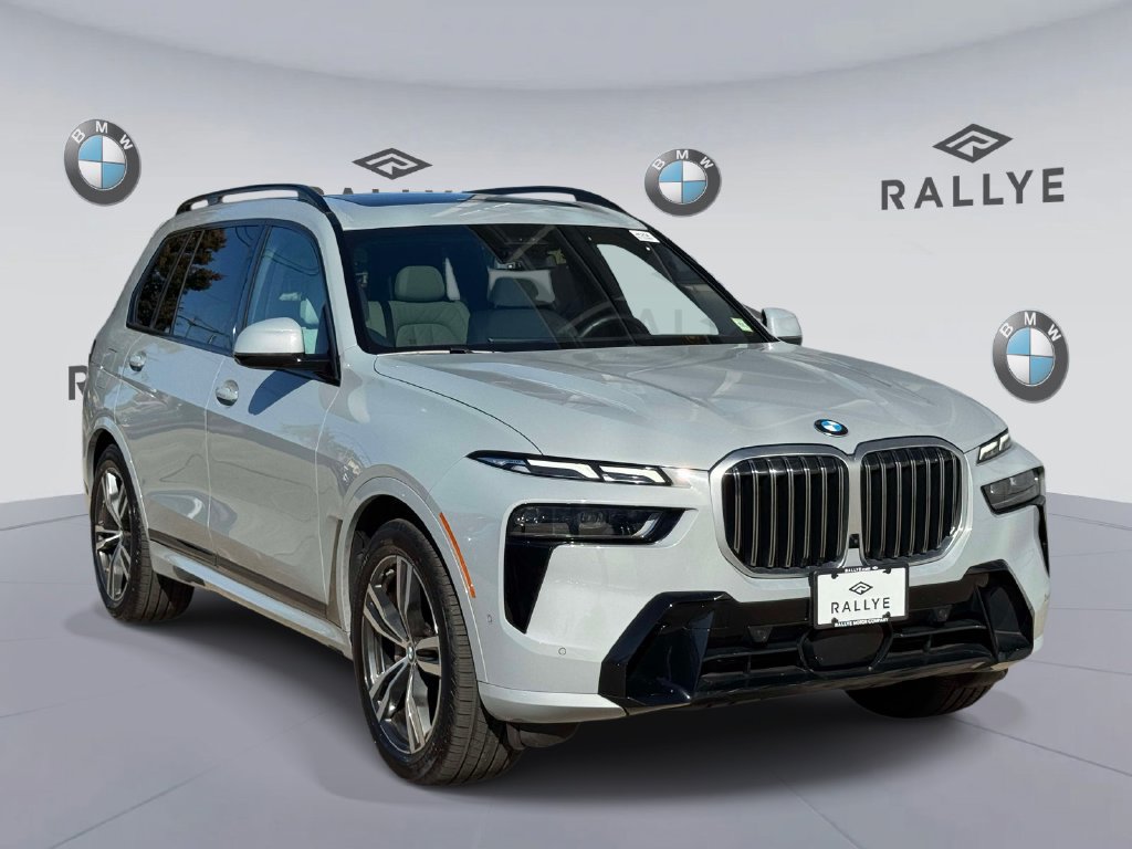 Certified 2024 BMW X7 xDrive40i w/ Dynamic Handling Package