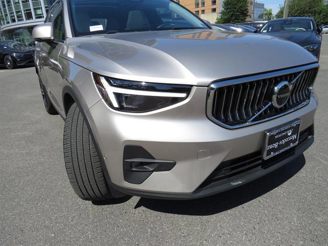Used 2024 Volvo XC40 B5 Ultimate w/ Climate Package AWD/4WD image 25