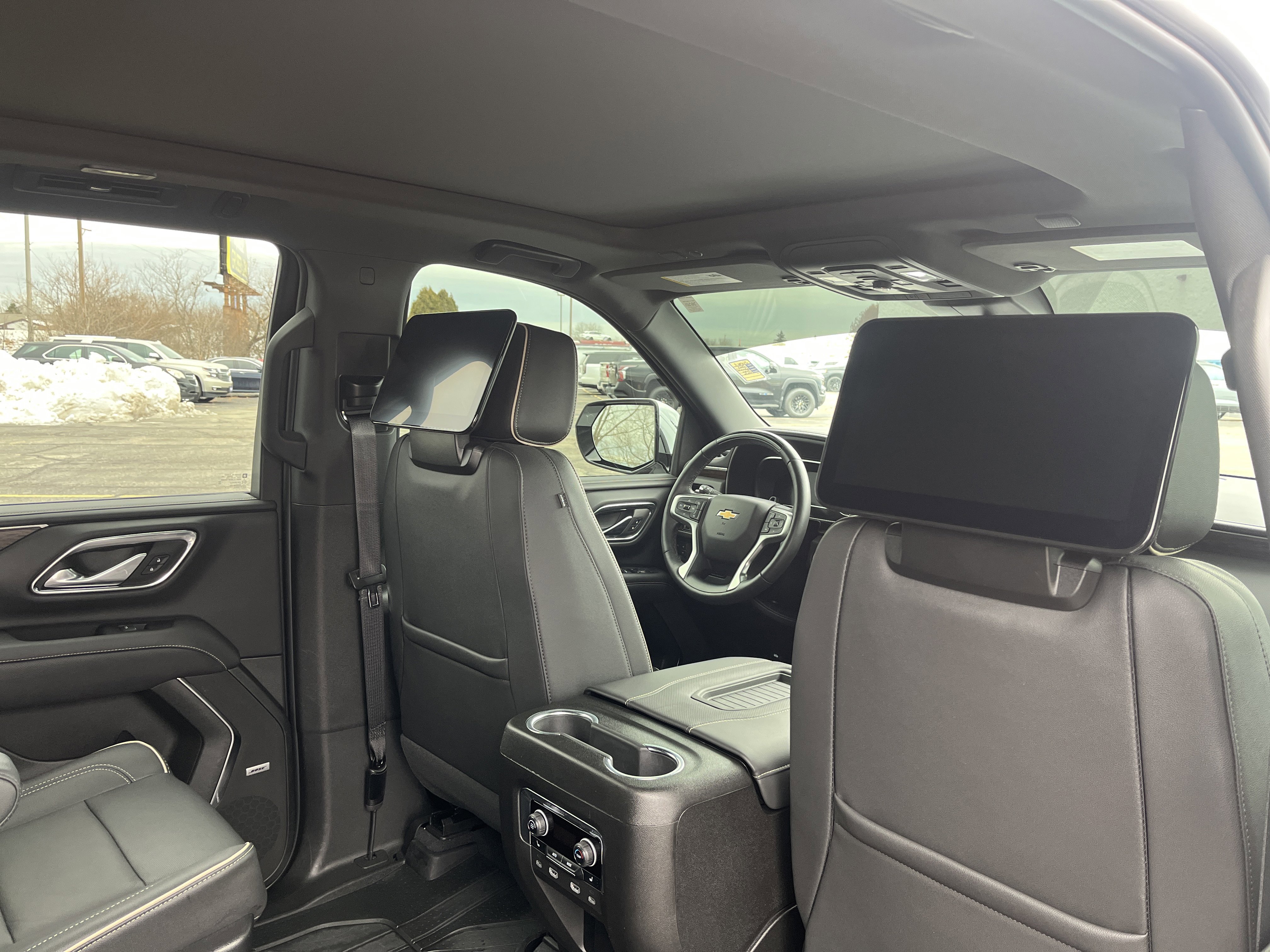 Used 2023 Chevrolet Tahoe Premier w/ Advanced Technology Package image 21