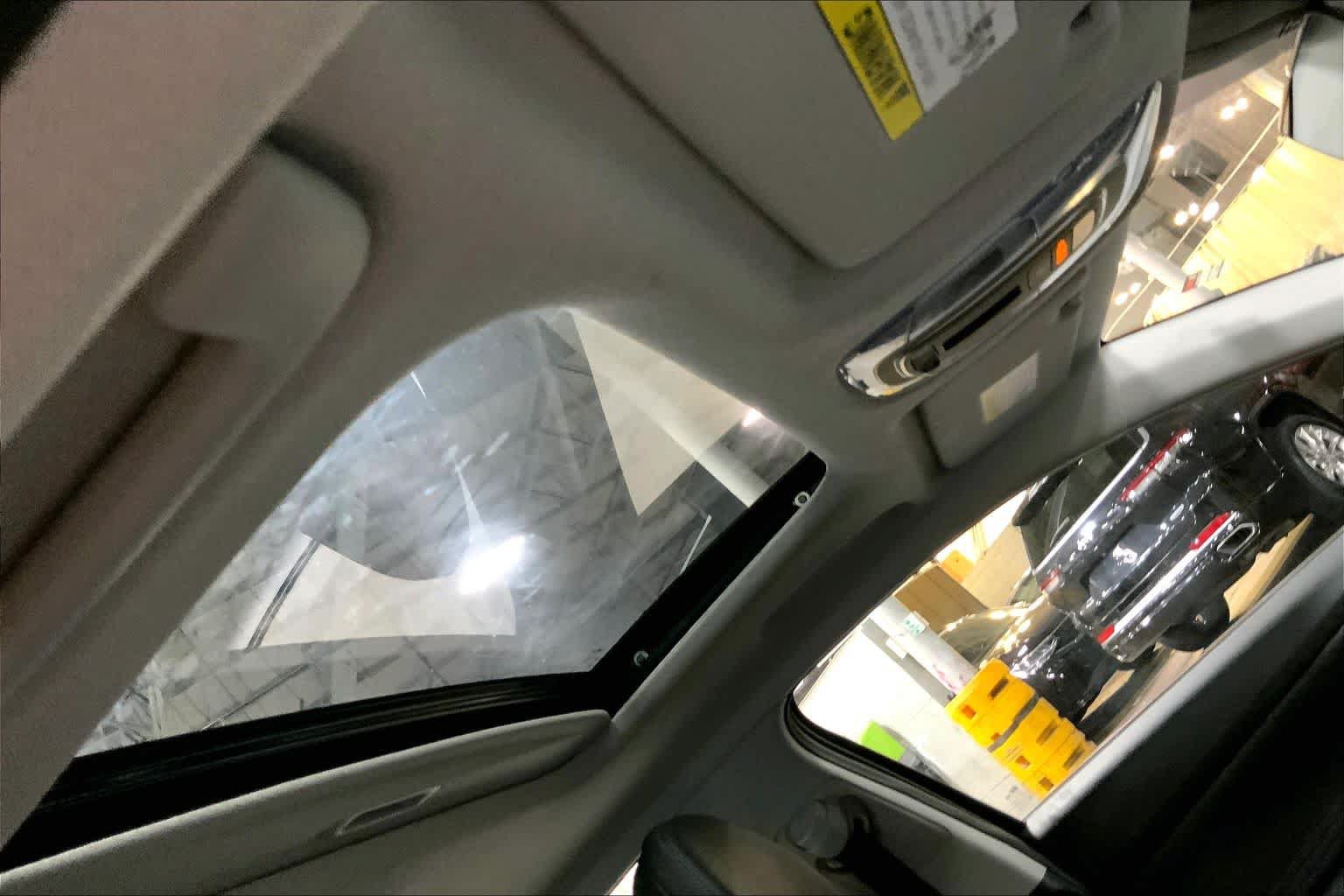 Used 2025 Hyundai Elantra Limited FWD image 14