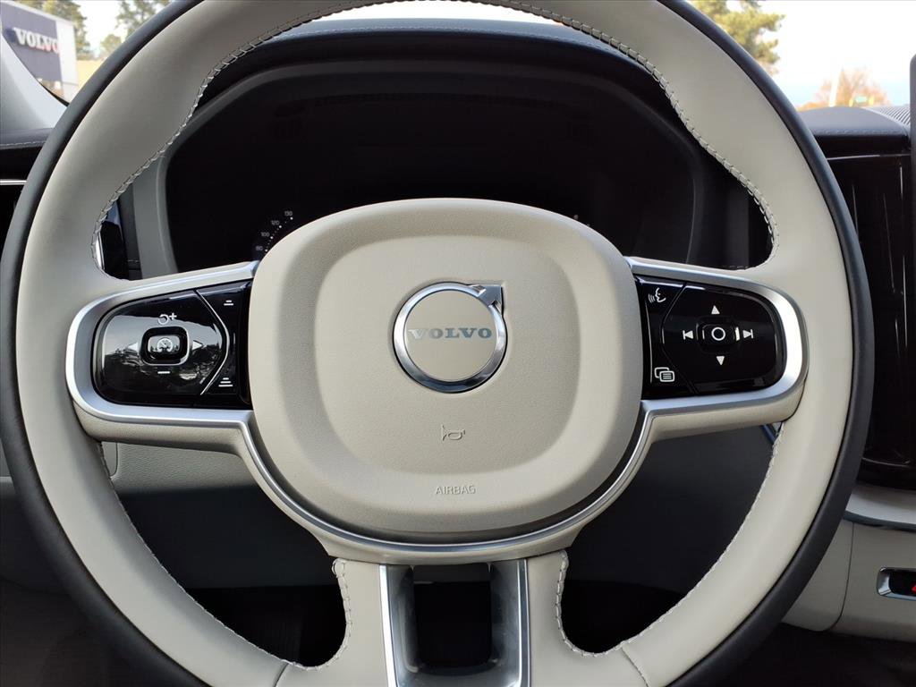 New 2026 Volvo XC60 B5 Ultra w/ Protection Package Premier image 23