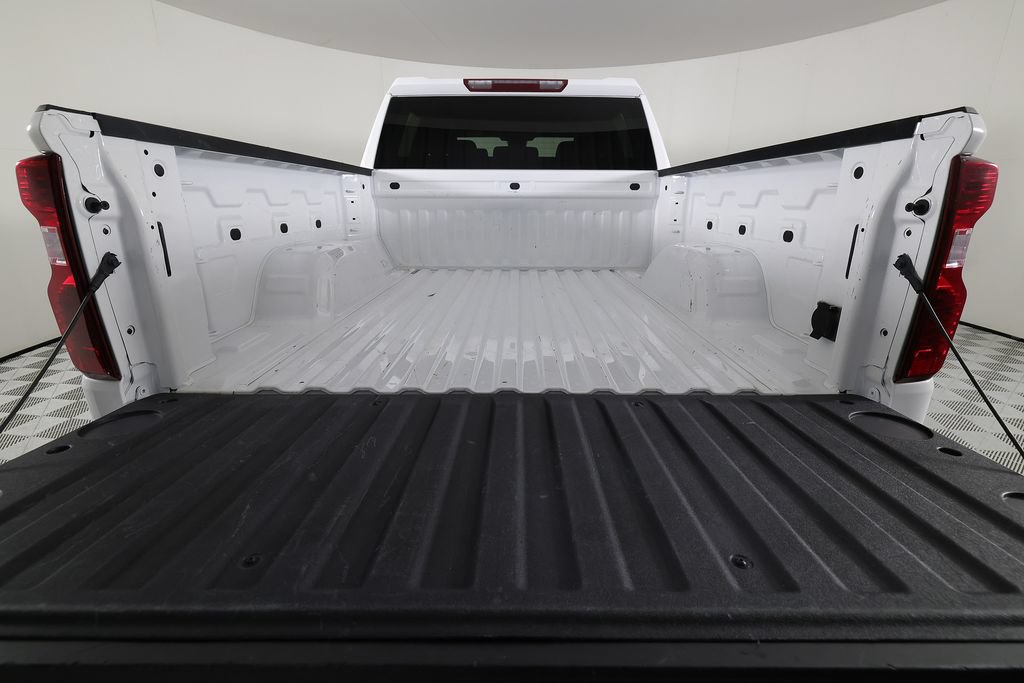 Used 2025 Chevrolet Silverado 1500 Custom RWD image 7