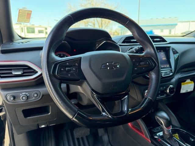 Used 2021 Chevrolet TrailBlazer RS w/ Technology Package image 16