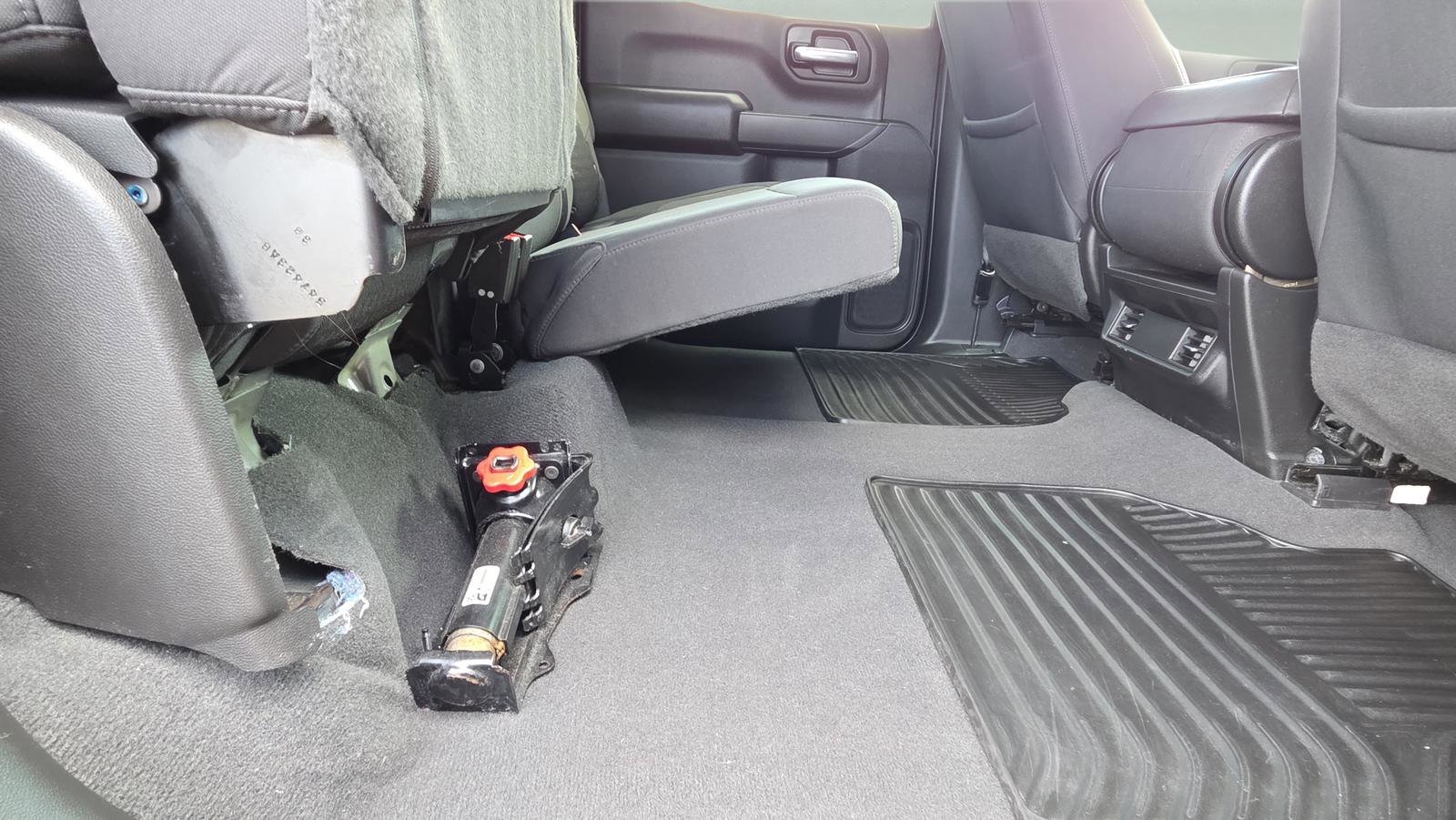 Used 2023 Chevrolet Silverado 1500 Custom image 19