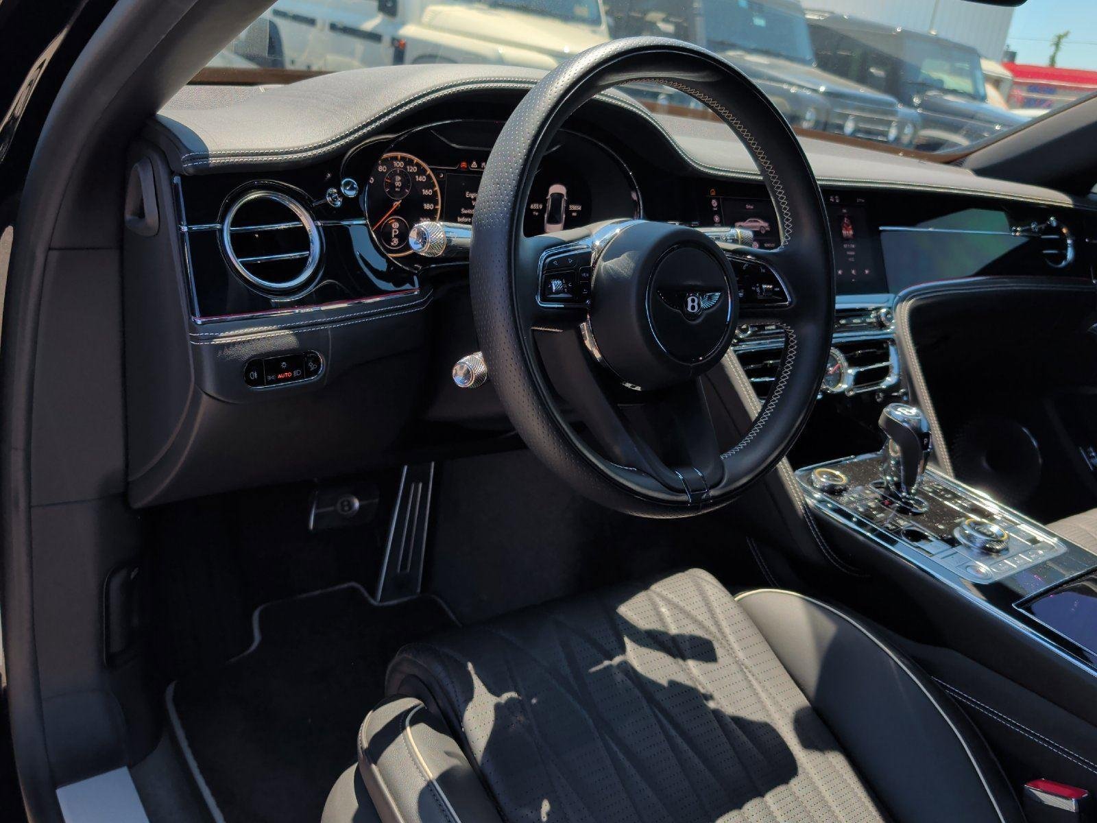 Used 2021 Bentley Flying Spur V8 AWD/4WD image 23