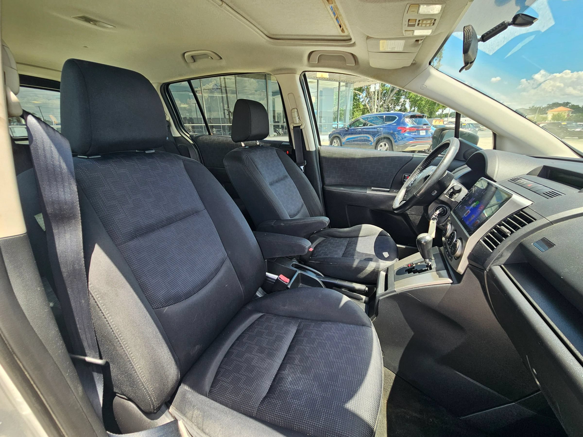 Used 2008 MAZDA MAZDA5 Touring FWD image 9
