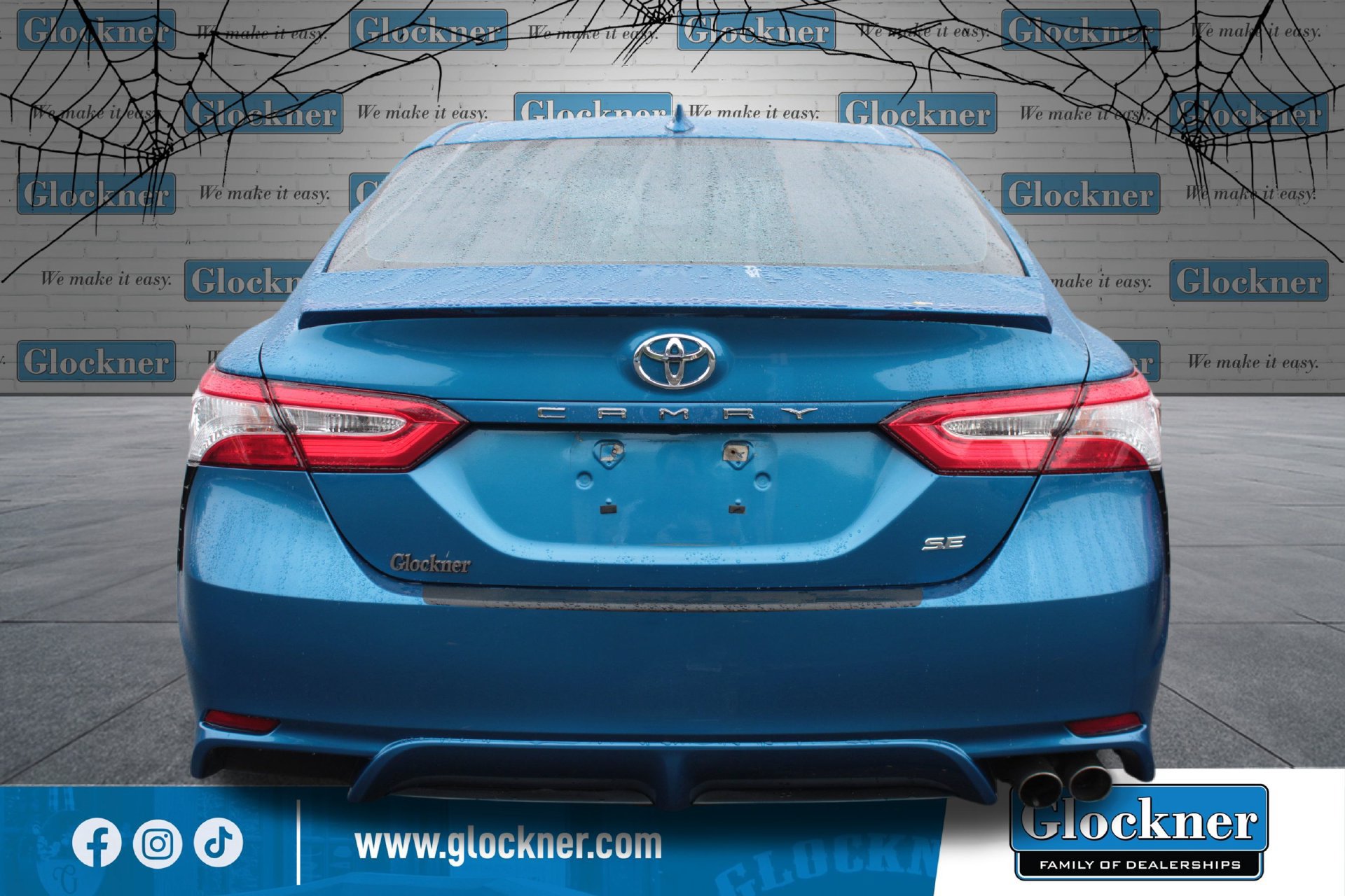 Used 2020 Toyota Camry SE FWD image 6