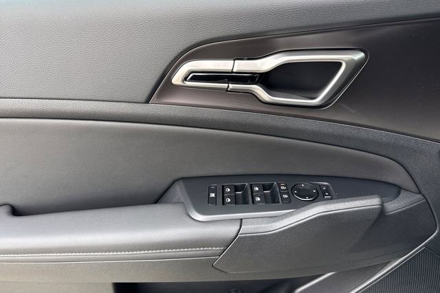 New 2026 Kia Sportage EX FWD image 12