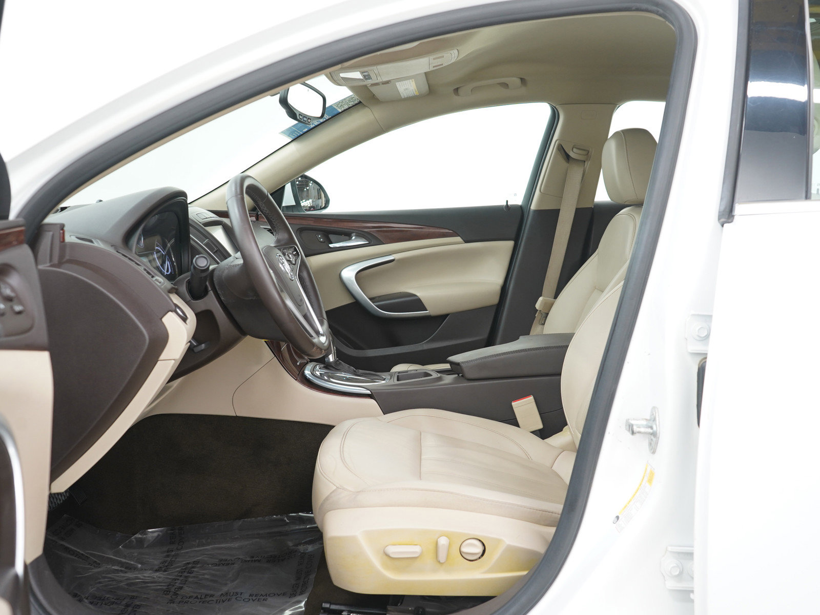 Used 2016 Buick Regal image 20