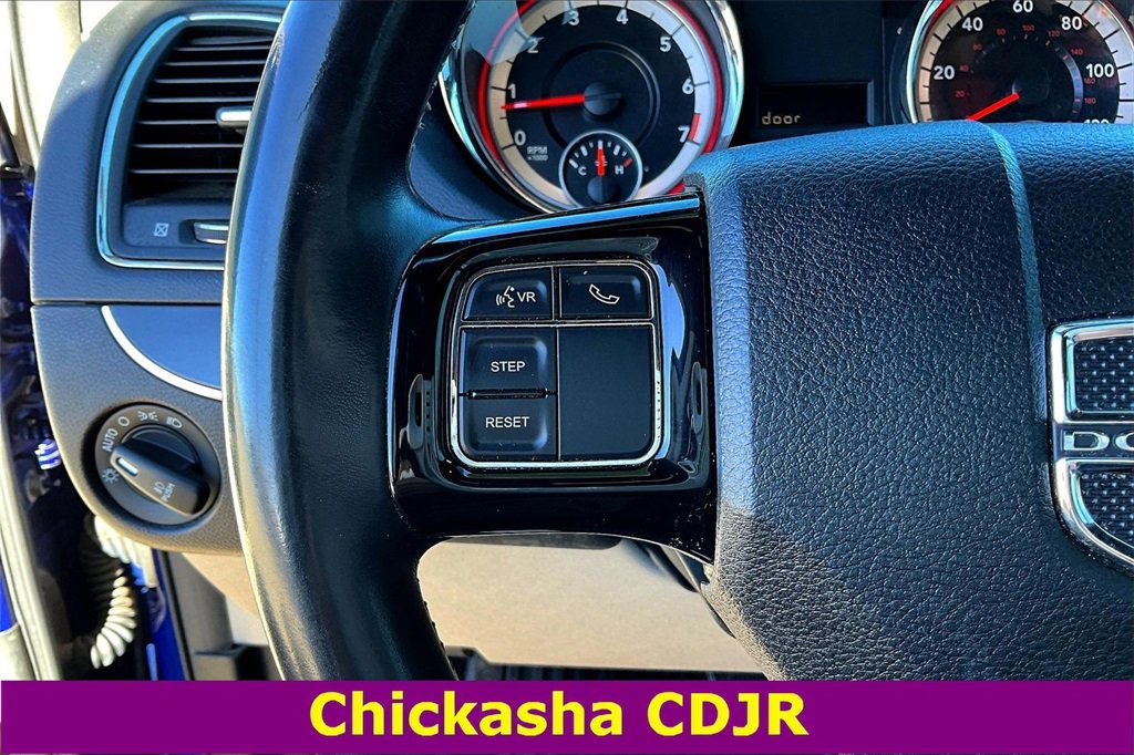 Used 2019 Dodge Grand Caravan SXT image 11