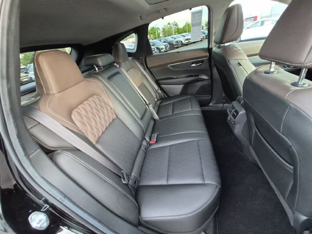 Used 2025 Nissan Murano Platinum w/ Cargo Package AWD/4WD image 28