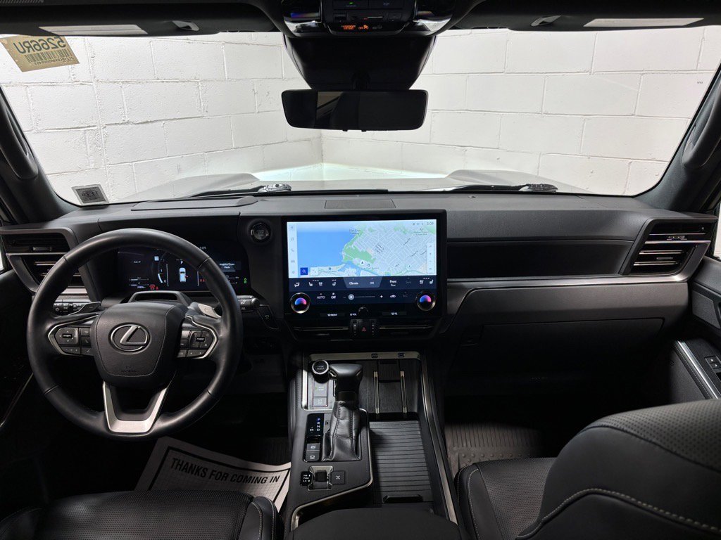 Used 2024 Lexus GX 550 image 36